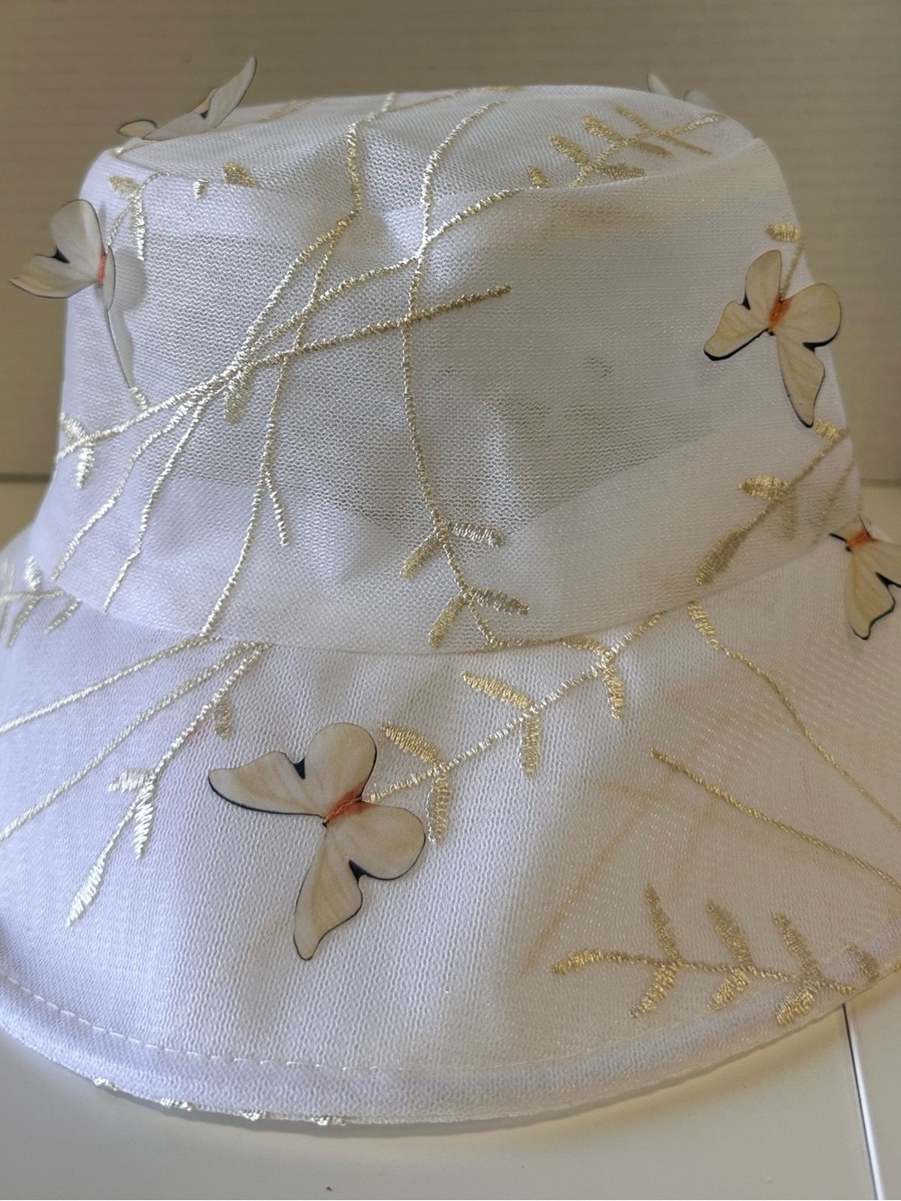 Women’s White Bucket Hat with 3D butterfly and Embroidery branch guides - Picture 2 of 9